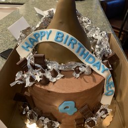 Hershey kiss themed cake Hershey kiss themed cake