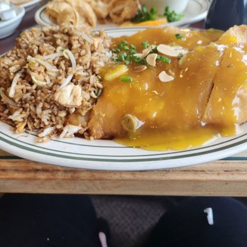 Hong Kong Cafe - Almond Chicken with Chicken Fried Rice - Chinese Near Me - Shelby Township, Michigan Hong Kong Cafe - Almond Chicken with Chicken Fried Rice - Chinese Near Me - Shelby Township, Michigan