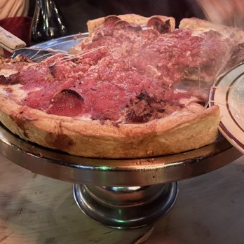 Emmett's - Deep Dish pizza - American Near Me - New York, New York