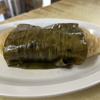 Ilopango No 1 - Chicken tamale - Latin American Near Me - Los Angeles, California Ilopango No 1 - Chicken tamale - Latin American Near Me - Los Angeles, California