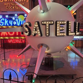 American Sign Museum - Just cuz it's cool - Museums Near Me - Cincinnati, Ohio