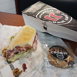 The #7 Sub was huge at 8"? Super well made The #7 Sub was huge at 8"? Super well made