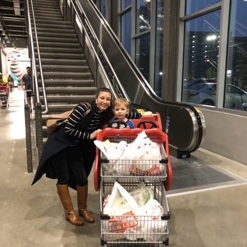 H-E-B - Escalator and stairs make it so convenient. - Grocery Near Me - Houston, Texas