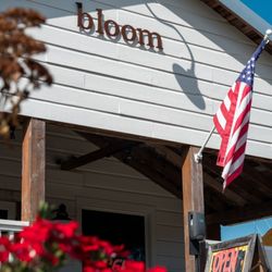 Bloom Roadside - Exterior