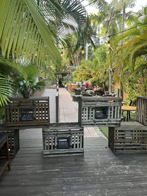River House Wine & Bar by null