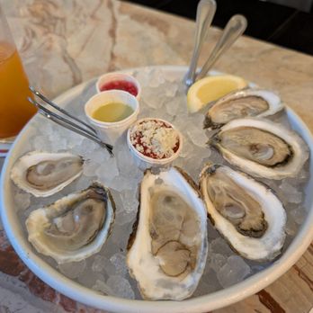 Gift Horse - Oysters - Seafood Near Me - Providence, Rhode Island Gift Horse - Oysters - Seafood Near Me - Providence, Rhode Island