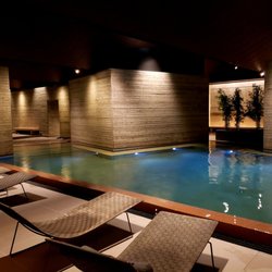 Yasuragi Hasseludden - Main pool with spots for napping