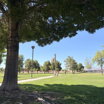 Forrest E Hull Park - Dog Parks Near Me - Lancaster, California Forrest E Hull Park - Dog Parks Near Me - Lancaster, California