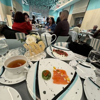 Tiffany's Blue Box Cafe - Tea Rooms Near Me - New York, New York
