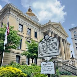 Marion County Historical Society and Museum - Courthouse - hours of museum signage