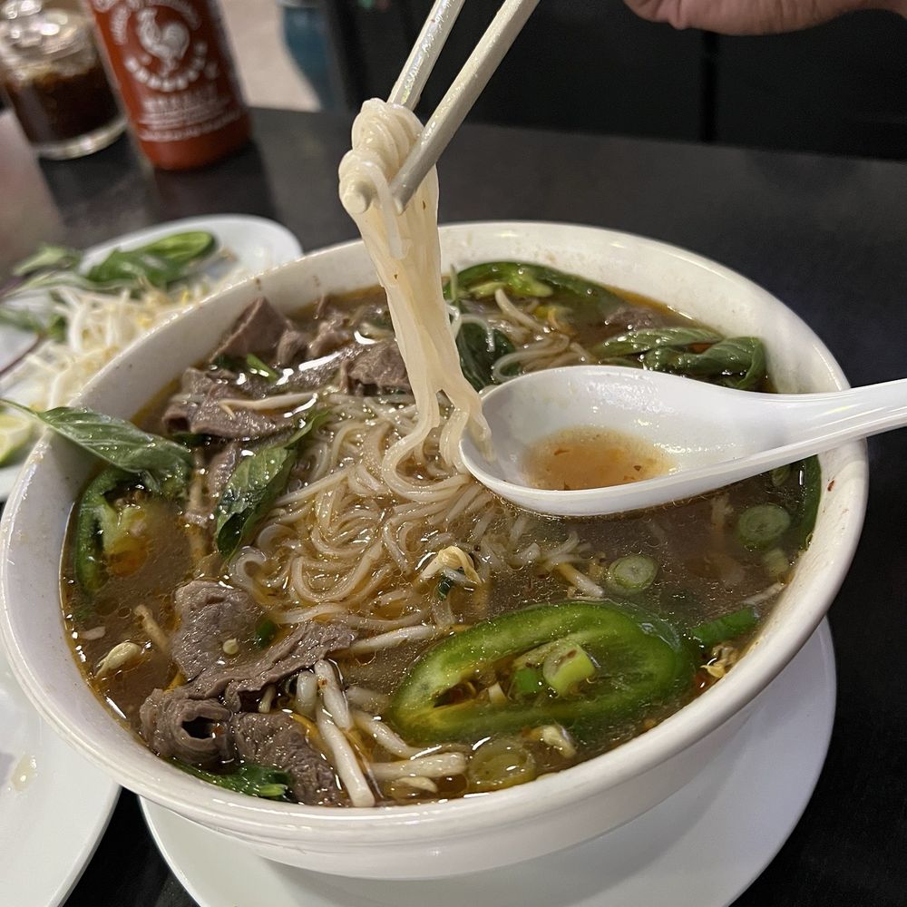 Pho Tai Pho Tai