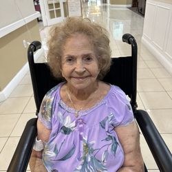 Sunny Hills Assisted Living Facility of Homestead - In house beautician