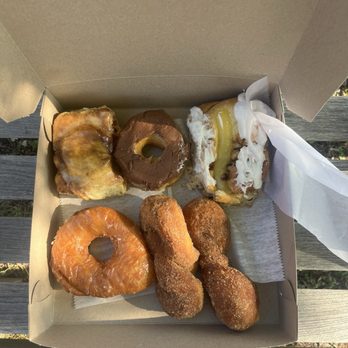 Corner Bakery - Regular glazed (still warm) cinnamon twists, lemon raisin bun, chocolate glazed, pecan cinnamon bun - Bakeries Near Me - Onancock, Virginia Corner Bakery - Regular glazed (still warm) cinnamon twists, lemon raisin bun, chocolate glazed, pecan cinnamon bun - Bakeries Near Me - Onancock, Virginia