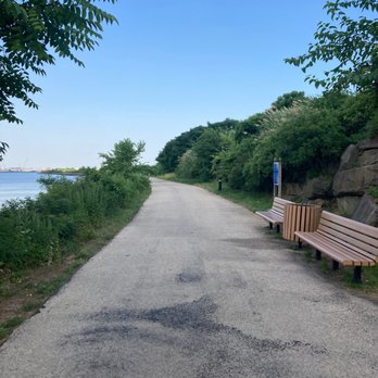 BGC Public Walkway - Parks Near Me - Bayonne, New Jersey