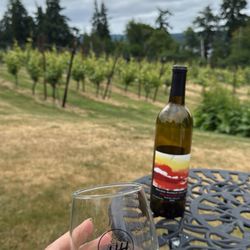 Holmes Harbor Cellars