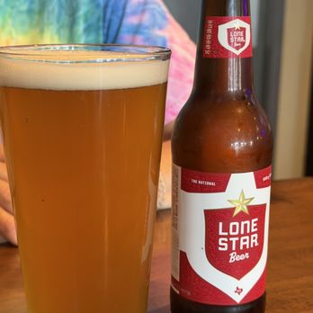 Ella's Kitchen + Wine Bar - Goog beer and wine selaction - Wine Bars Near Me - Canal Winchester, Ohio