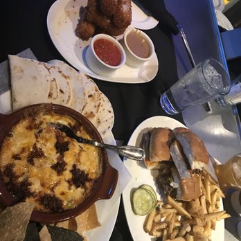 Yard House - Queso W/ chorizo bacon , sliders and fried Mac and cheese - New American Near Me - Irving, Texas