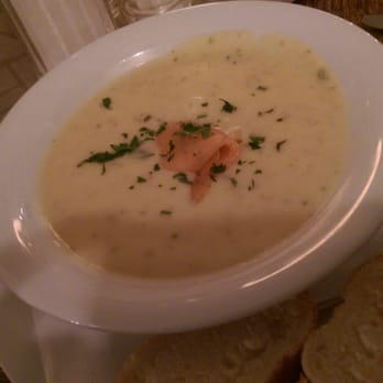 Anno Pomm - Kartoffelcremesuppe mit Lachs - German Near Me - Cologne, NW