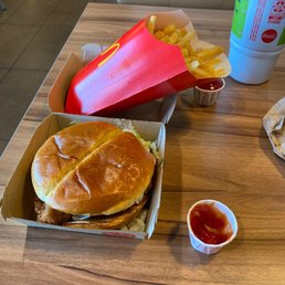 Crispy Chicken Sandwich Meal Crispy Chicken Sandwich Meal