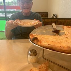 Venice Pizza & Pasta - We are back in Daytona and ate at  Venice Italian restaurant today. Luigi never disappoints. The pizza is the best in Florida and in Ky.