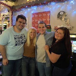 218 Bar - da wifes