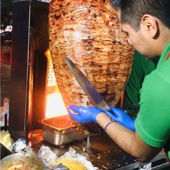 Tacos La Guerra - Al pastor tacos - Tacos Near Me - Los Angeles, California Tacos La Guerra - Al pastor tacos - Tacos Near Me - Los Angeles, California