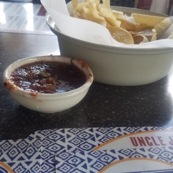 Uncle Julio's - Fresh Chips and salsa - Mexican Near Me - Orlando, Florida