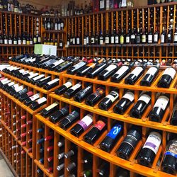 Bel Clift Market - Vino