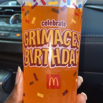 McDonald’s - Medium Hi-C Orange - Burgers Near Me - Chicago, Illinois McDonald’s - Medium Hi-C Orange - Burgers Near Me - Chicago, Illinois