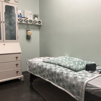 Serenity Holistic Vet - One of the exam rooms at Serenity Holistic Vet - Holistic Animal Care Near Me - Murrieta, California Serenity Holistic Vet - One of the exam rooms at Serenity Holistic Vet - Holistic Animal Care Near Me - Murrieta, California