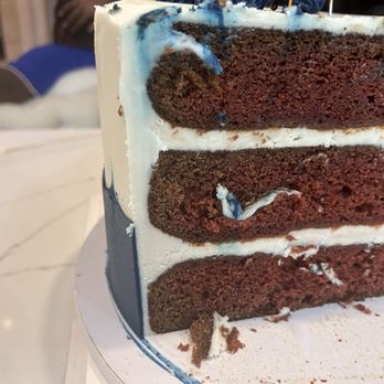 Buttercream Bakery - Discoloration - Bakeries Near Me - San Antonio, Texas
