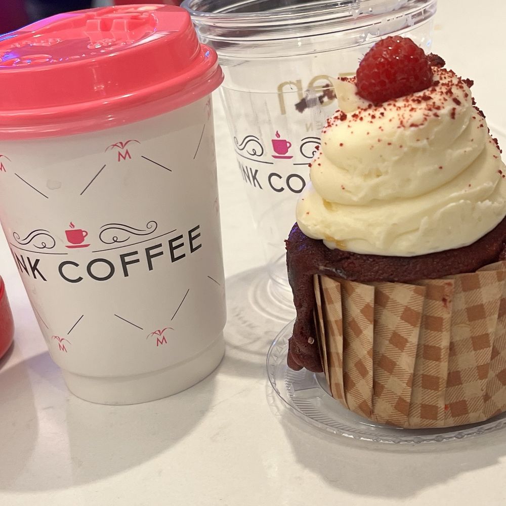 Red velvet cupcake Red velvet cupcake