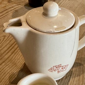 Le Pain Quotidien - Cracked ceramic coffee container. not a good look. - Bakeries Near Me - Claremont, California Le Pain Quotidien - Cracked ceramic coffee container. not a good look. - Bakeries Near Me - Claremont, California