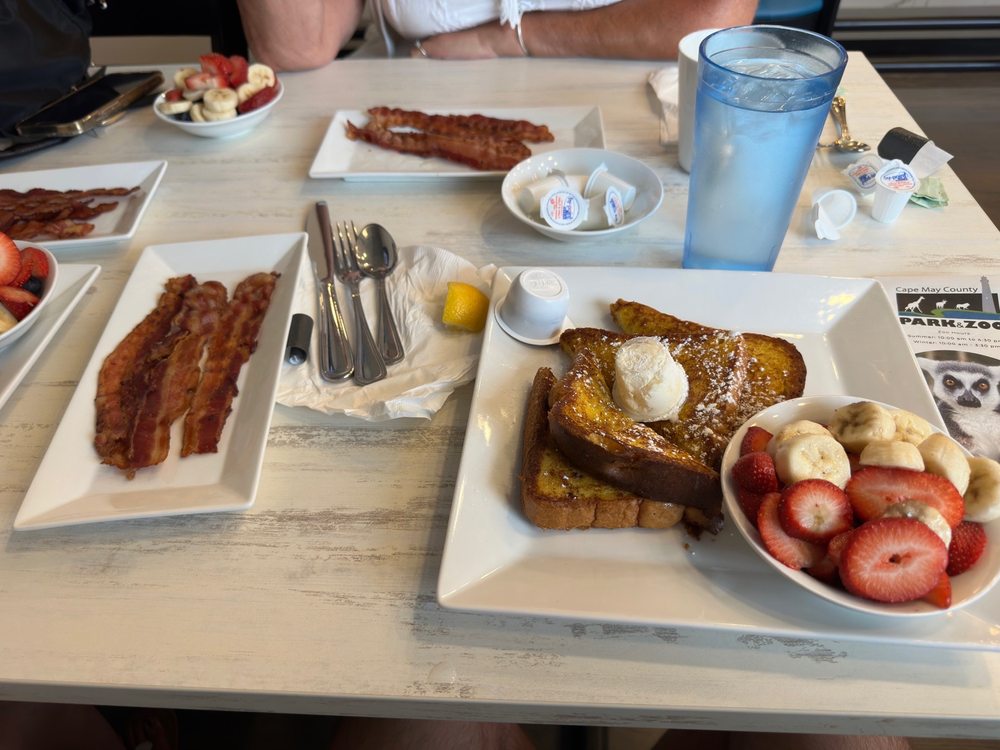 MILLSIDE DINER & CAFE CLOSED Updated July 2024 38 Photos & 21