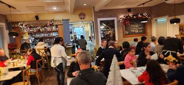 Nonni's Bistro by null