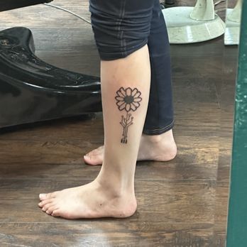 Illustrated Narrative - My second tattoo: digital daisy - Tattoo Near Me - New Port Richey, Florida