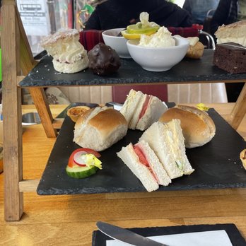 Red Bus Bistro - Bus Tours Near Me - Edinburgh, EDH