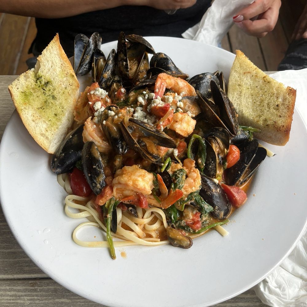 Mussels and Shrimp pasta Mussels and Shrimp pasta
