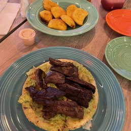 Arepa con Churrasquito Arepa con Churrasquito