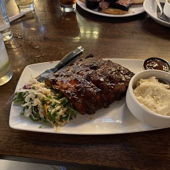 The Oak Barrel - Baby back ribs - Brasseries Near Me - Valley View, Ohio