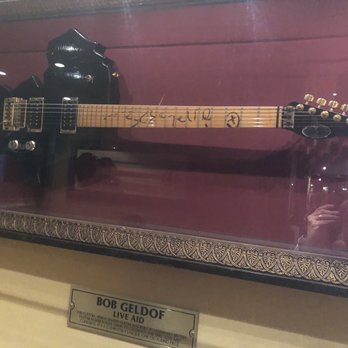 Hard Rock Café - Memorabilia - American Near Me - Munich, BY Hard Rock Café - Memorabilia - American Near Me - Munich, BY