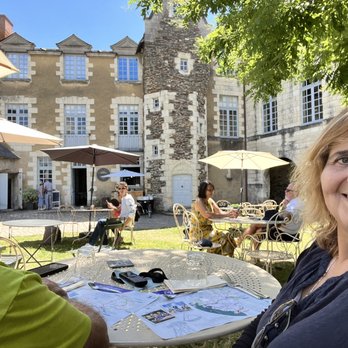 Monument Café Château d'Angers - The setting? A 17th century prison ! Lol or the captain of the guard residence. - French Near Me - Angers, 49 Monument Café Château d'Angers - The setting? A 17th century prison ! Lol or the captain of the guard residence. - French Near Me - Angers, 49