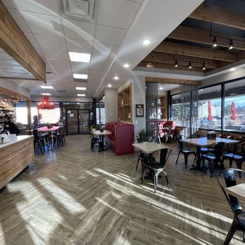 Ludger's Bavarian Cakery - Interior Dining - Bakeries Near Me - Tulsa, Oklahoma