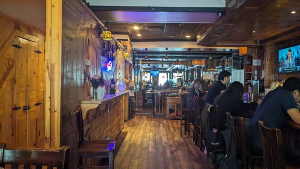 Saluggi's East by null