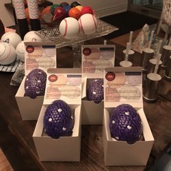 Tummy Vision 3D/4D Ultrasound & Gender Reveal - Game of Thrones Fan? Gender Reveal Dragon Eggs! Come check out our store to see what other original gender reveal kits we have!