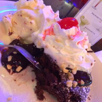 Busy Bee Cafe - The brownie with ice cream - Diners Near Me - Ventura, California