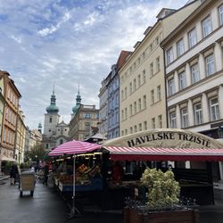 Havelský trh - Vendors setting up in the morning