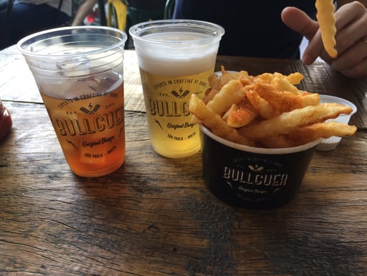 Hamburgueria Bullguer by null