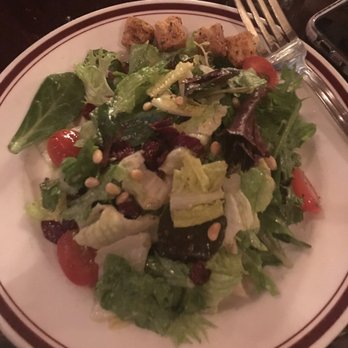 Mike's American - Field greens salad - American Near Me - Springfield, Virginia