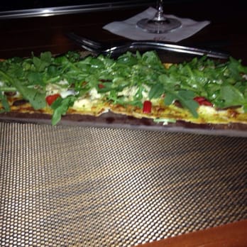 Seasons 52 - Flatbread - New American Near Me - Phoenix, Arizona